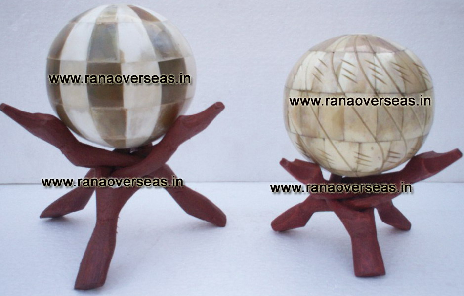 BONE BALLS WITH STAND - 1